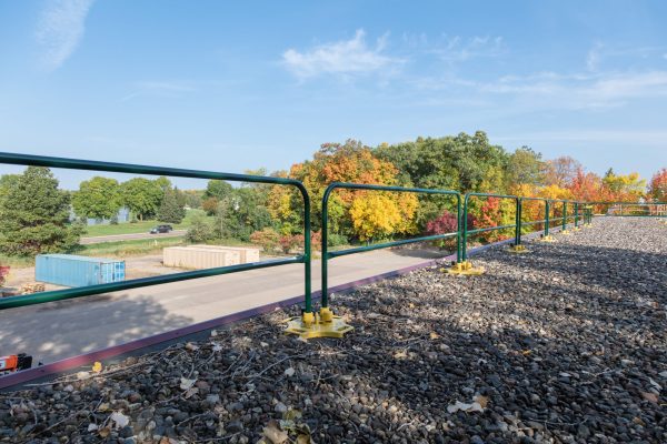 Safety Rail 2000 (SR2K) rooftop guardrail system - Non-penetrating fall protection safety rail - Portable or permanent installation - OSHA compliant - BlueWater SR2000