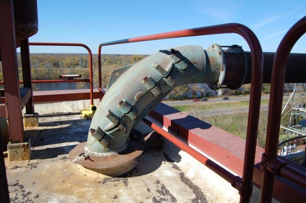 Safety Rail 2000 (SR2K) rooftop guardrail system - Non-penetrating fall protection safety rail - Portable or permanent installation - OSHA compliant - BlueWater SR2000