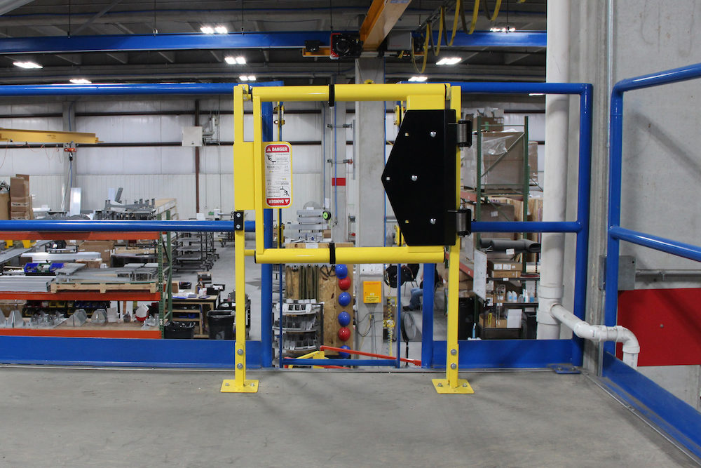 Adjustable Safety Gate - Self-closing fall protection swing gate - Fits openings from 18 in. to 36 in. - Easy installation in minutes  - Meets OSHA, CE and ANSI guardrail standards - PS DOORS EdgeHalt ASG-1836 image 7