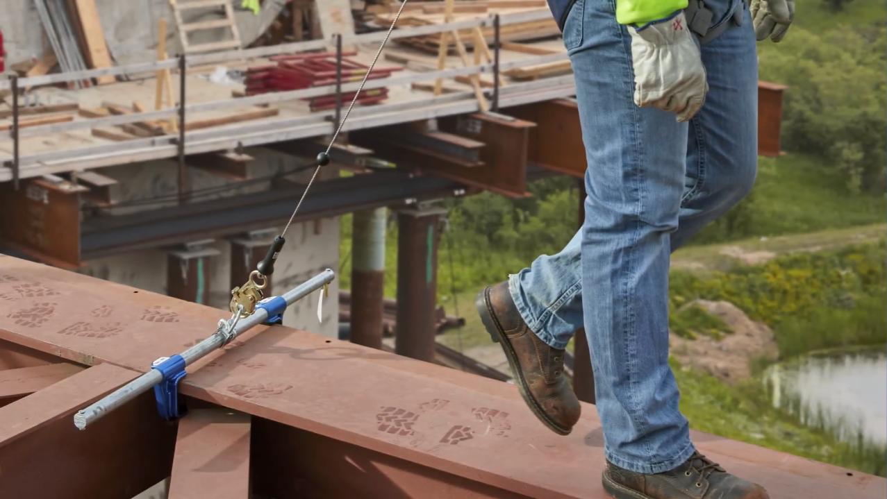 Sliding Beam Anchor - Hands-free mobility -  Dual ratcheting adjustment buttons - Hidden locking mechanism - 360-degree gliding steel D-ring - 2104710 2104715 image 2