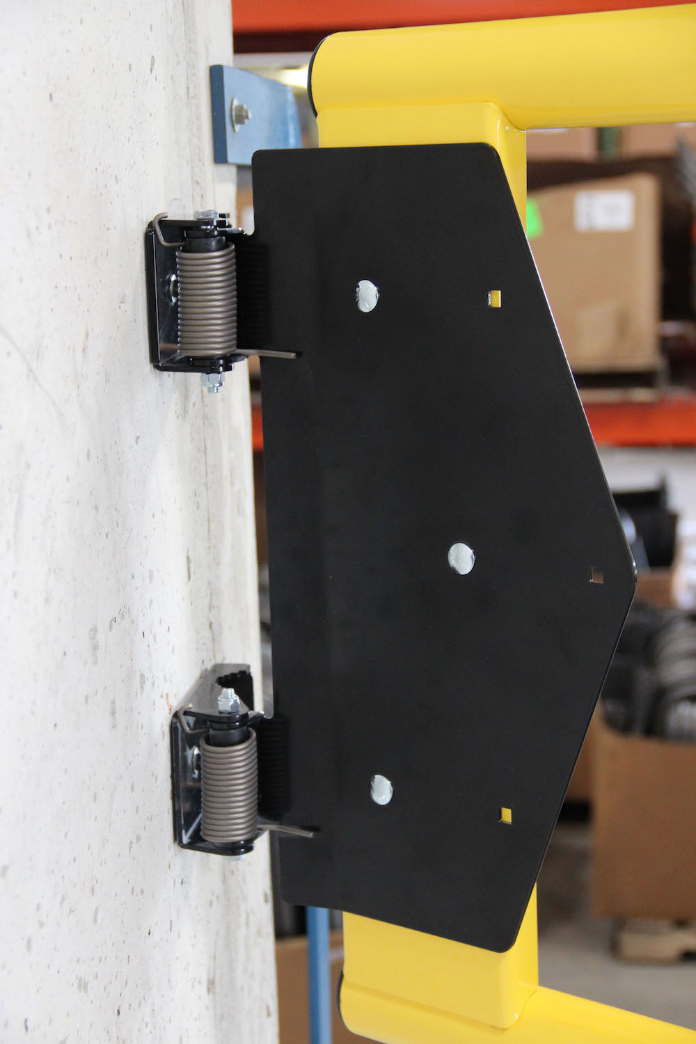 Adjustable Safety Gate - Self-closing fall protection swing gate - Fits openings from 18 in. to 36 in. - Easy installation in minutes  - Meets OSHA, CE and ANSI guardrail standards - PS DOORS EdgeHalt ASG-1836 image 3