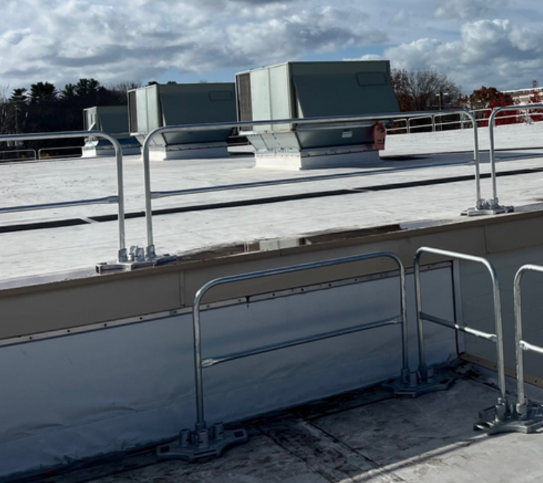 Safety Rail 2000 (SR2K) rooftop guardrail system - Non-penetrating fall protection safety rail - Portable or permanent installation - OSHA compliant - BlueWater SR2000
