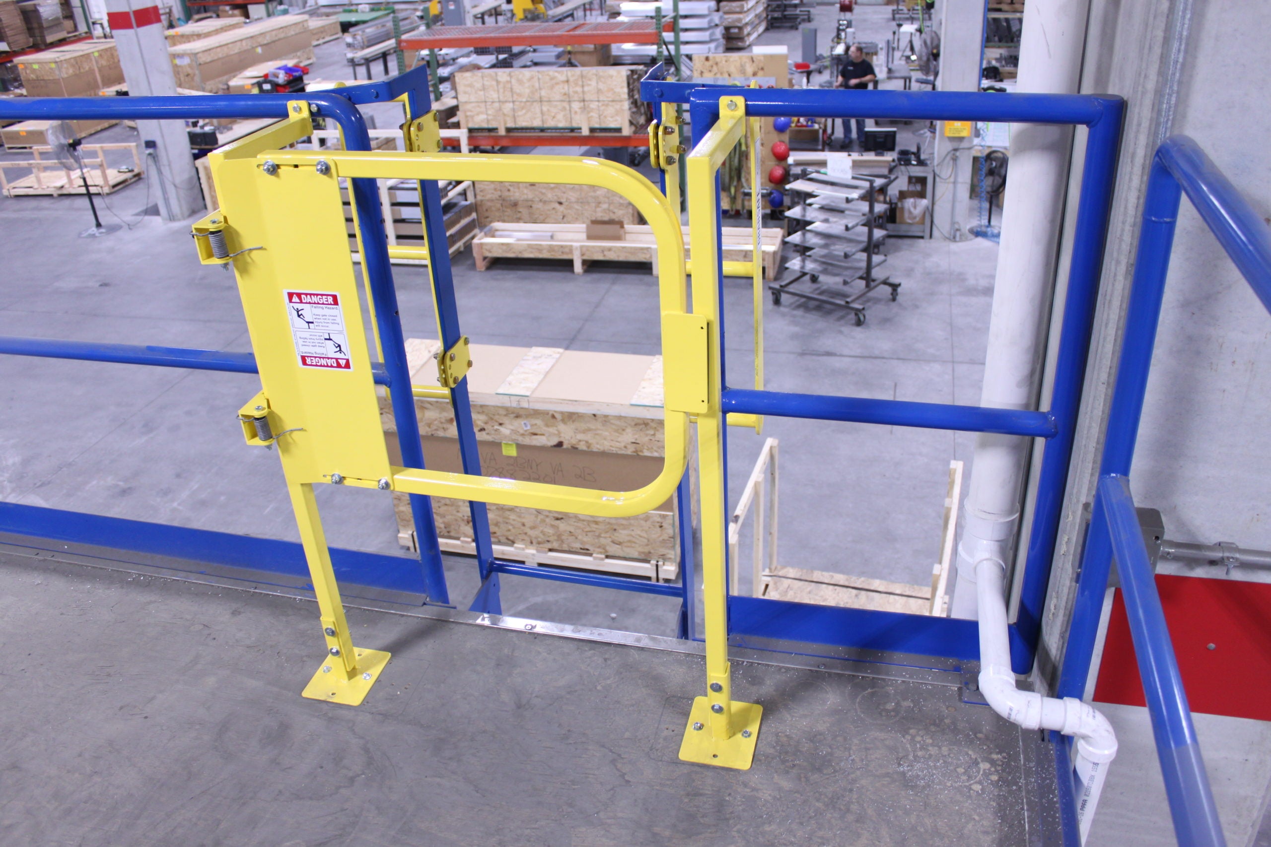Standoff Mounting System - Adds 7.5 in. of clearance on the platform edge - Provides a grab spot for personnel using ladder - Mounts directly to existing railing - Adjustable height - Easy installation - PS DOORS LSG-STNDOFF image 2