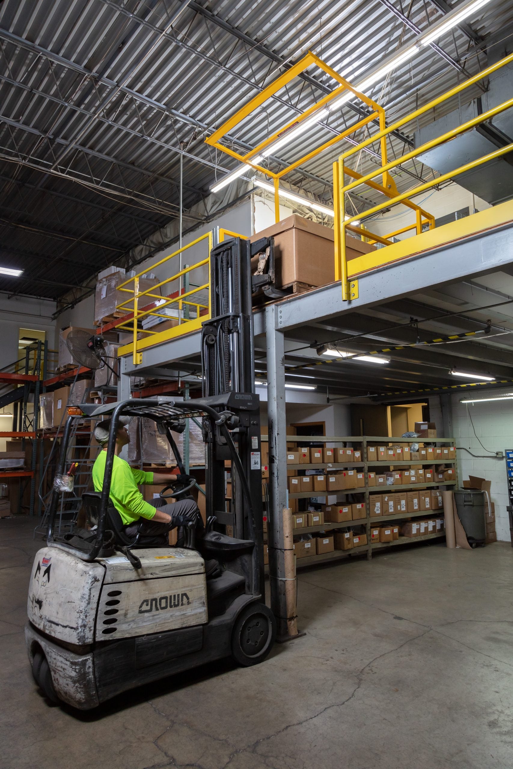 Pivoting Mezzanine Gate - MZ Series - Fabenco MZ14 image 1