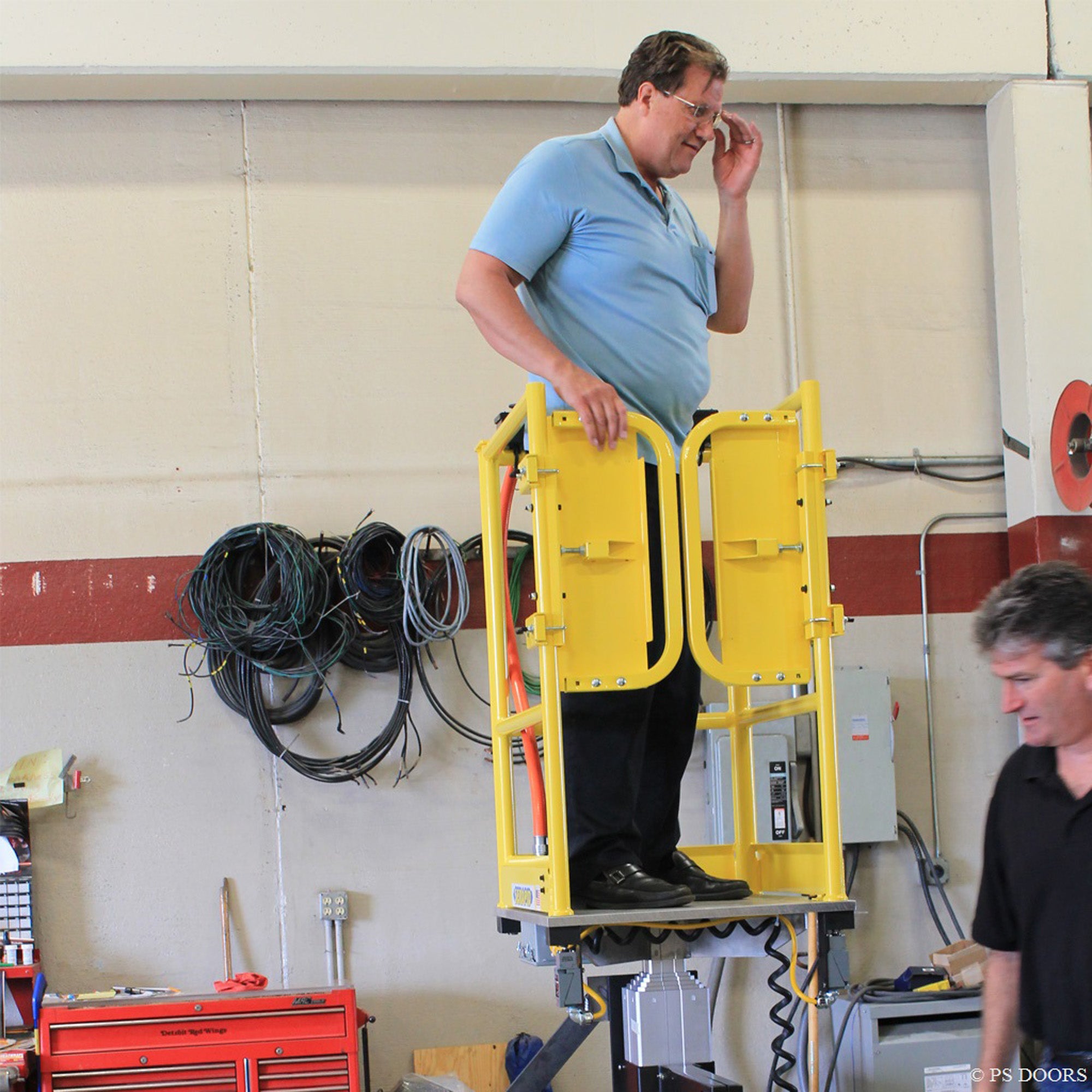 Paired Ladder Safety Gate - Dual industrial self-closing swing gate - Prevents falls from elevated platforms - OSHA &amp; ANSI Compliant - Simple installation - PS Doors LSG-DBL image 6