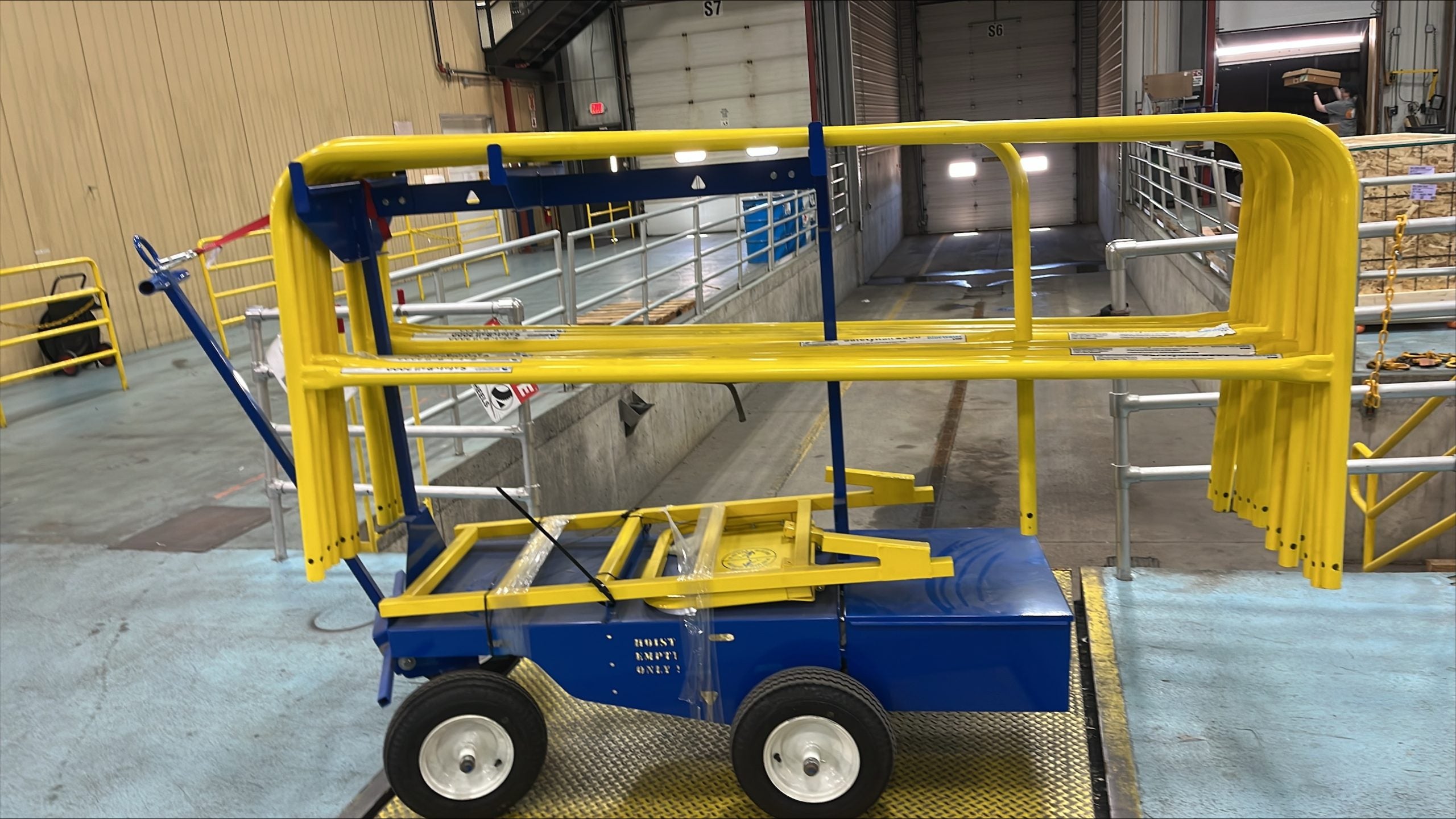 Flatbed Trailer Safety Rail - BlueWater image 5