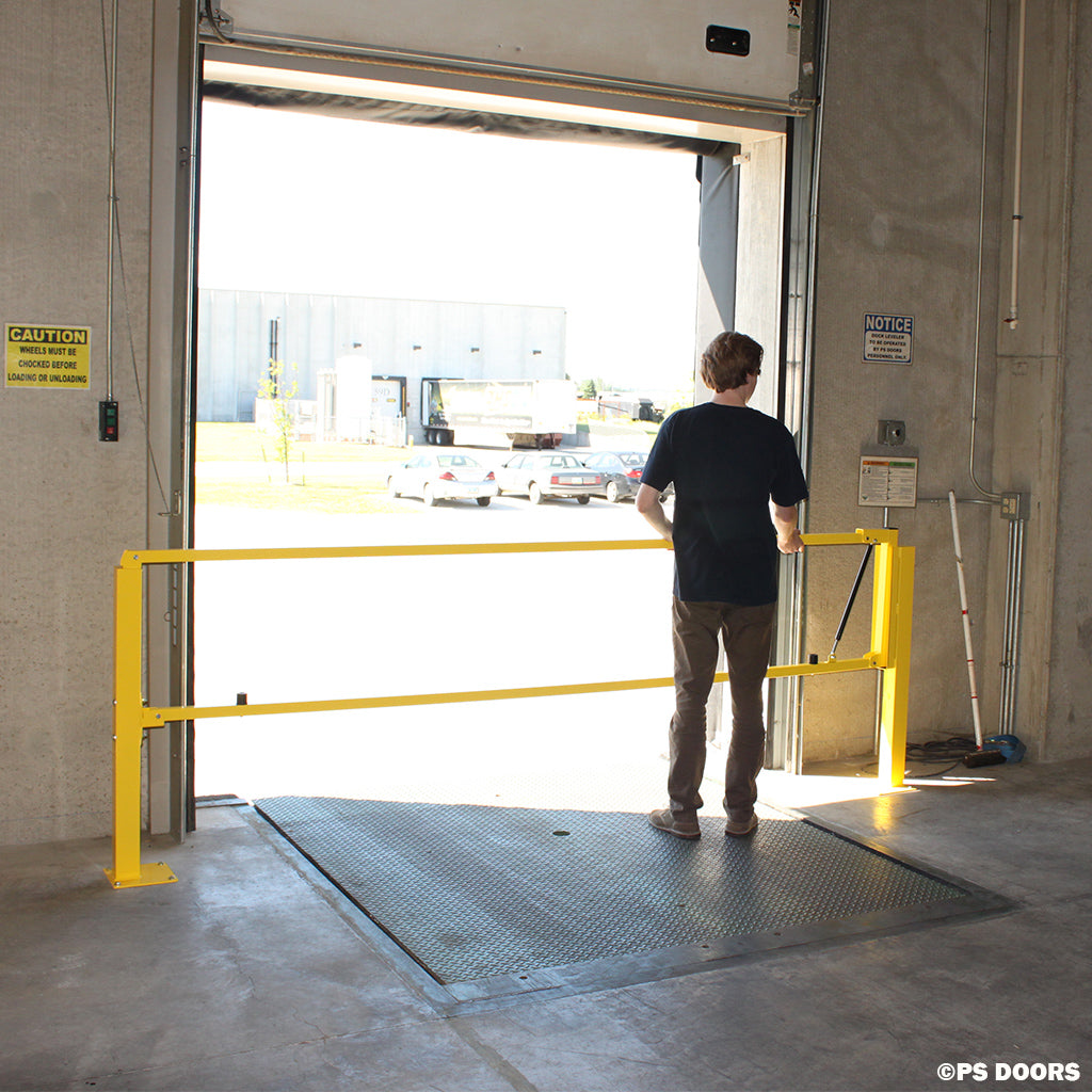 Adjustable Safety Gate - Prevents falls from docks, bays &amp; exposed edges - Adjustable width - Slam-proof design - 90-degree vertical lift - PS DOORS ESG - EdgeSafe Smart Gate image 7