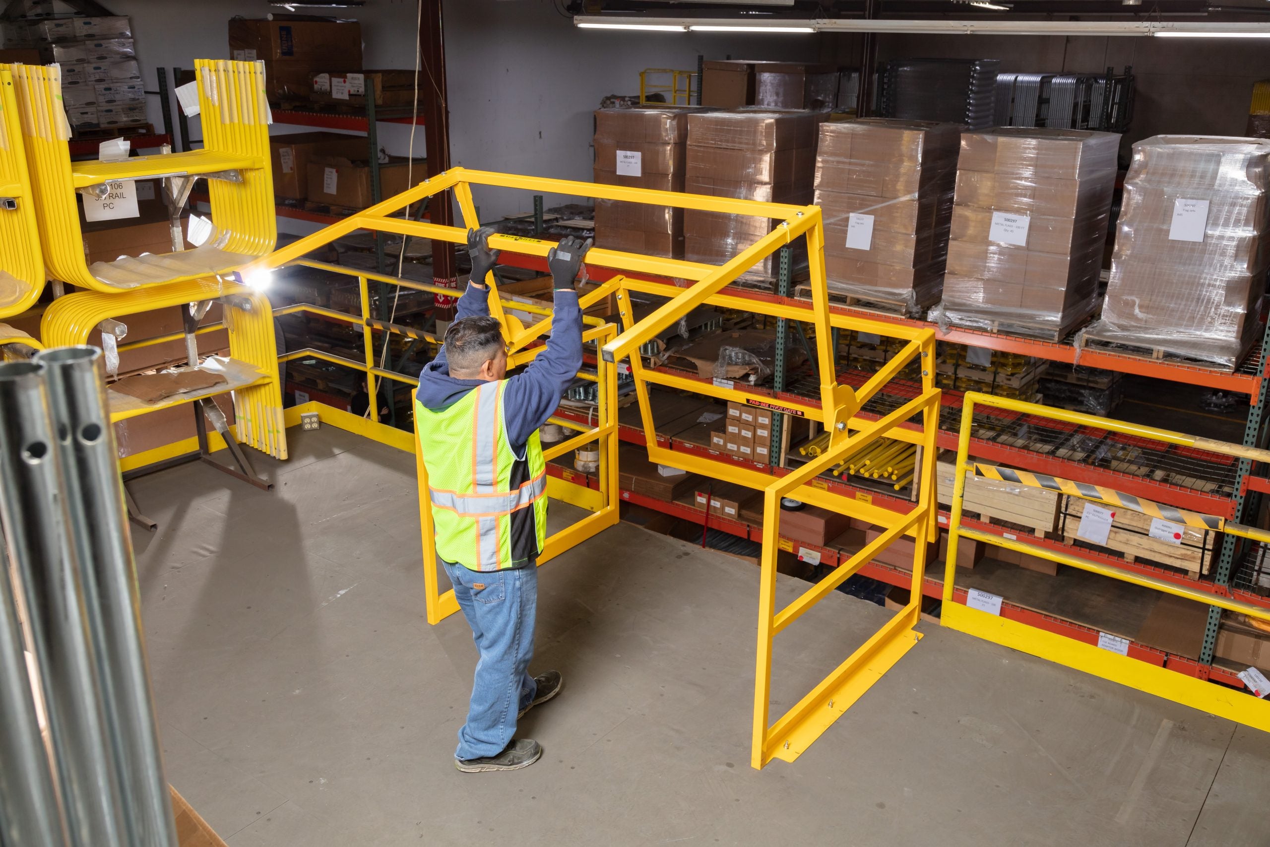 Pivoting Mezzanine Gate - MZ Series - Fabenco MZ14 image 2