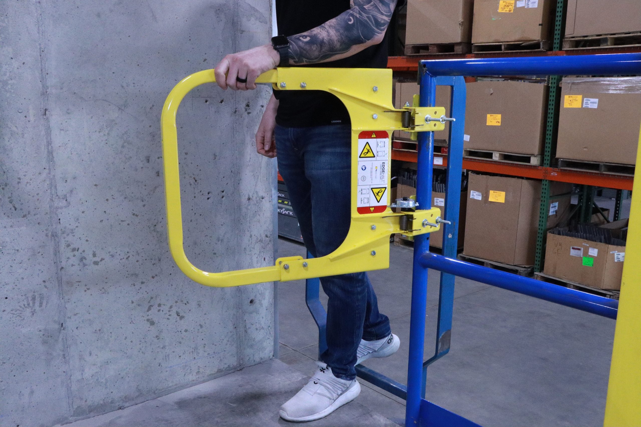 EdgeHalt Posi-Stop Ladder Safety Gate - PS DOORS image 2